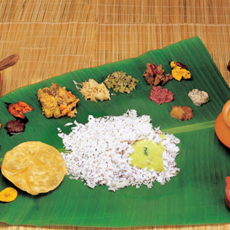 onasadhya_a_feast_of_delicacies20150728095634_553_1